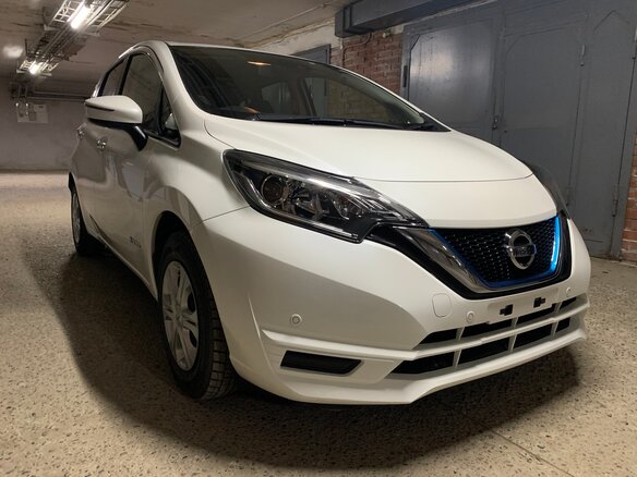 2020 Nissan Note e-Power II Рестайлинг, белый, 1380000 рублей