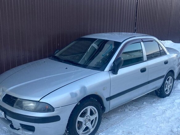 2003 Mitsubishi Carisma I Рестайлинг, серебристый, 350000 рублей