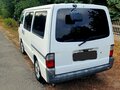 2002 Mazda Bongo IV, белый, 430000 рублей - вид 4
