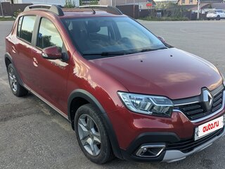 2021 Renault Sandero Stepway II Рестайлинг, красный, 1388000 рублей, вид 1
