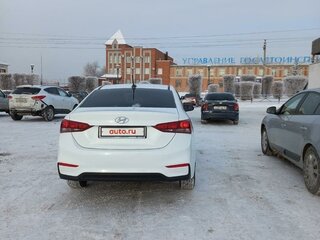 2018 Hyundai Solaris II, белый, 1000000 рублей, вид 4
