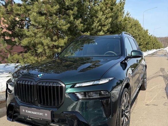 2025 BMW X7 40d I (G07) Рестайлинг, зелёный, 17500000 рублей - вид 3