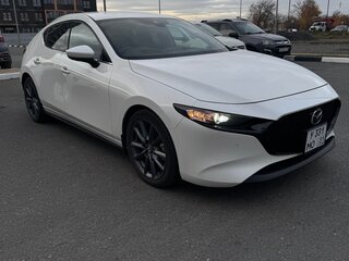2021 Mazda 3 IV (BP), белый, 1920000 рублей, вид 3