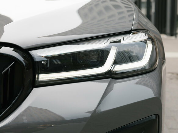2020 BMW 5 серии 530i xDrive VII (G30/G31/G38) Рестайлинг, серый - вид 5