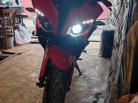 2016 Bajaj Pulsar RS 200, красный, 220000 рублей, вид 3
