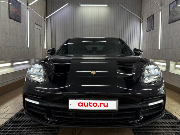 2019 Porsche Panamera 4 E-Hybrid Executive II, чёрный - вид 1