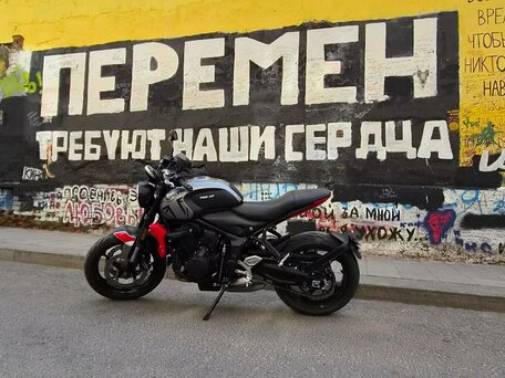 2021 Triumph Trident 660, серый, 820000 рублей, вид 1