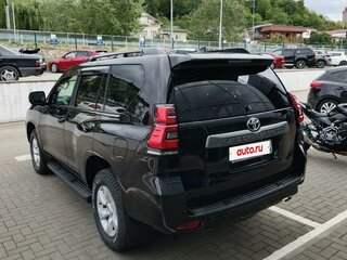 2019 Toyota Land Cruiser Prado 150 Series Рестайлинг 2, чёрный, 5000000 рублей, вид 5