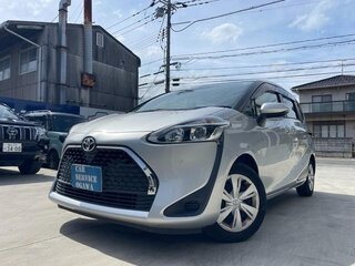 2021 Toyota Sienta II Рестайлинг, серый, 1100000 рублей, вид 3