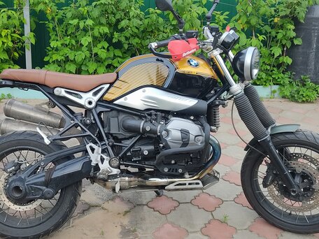 2018 BMW R Nine T Scrambler, золотистый, 1050000 рублей, вид 2