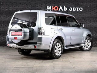 2011 Mitsubishi Pajero IV, серебристый, 1480000 рублей, вид 4