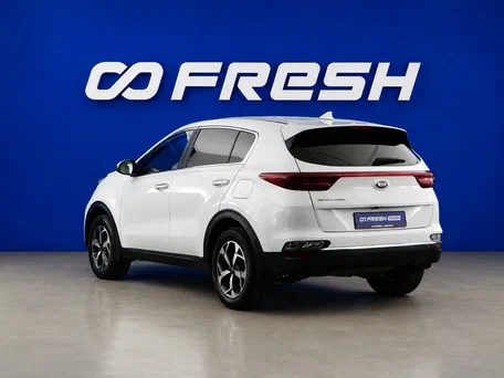2020 Kia Sportage IV Рестайлинг, белый, 1525025 рублей, вид 2