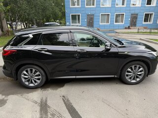 2021 Infiniti QX50 II, чёрный, 3950000 рублей, вид 4