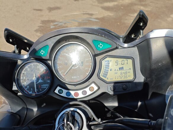 2004 Yamaha FJR1300, серебристый, 400000 рублей - вид 5