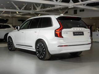 2026 Volvo XC90 B5 II Рестайлинг 2, белый, 12420000 рублей, вид 4