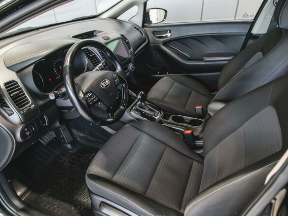 2018 Kia Cerato III Рестайлинг (Classic), чёрный, 1500000 рублей - вид 8