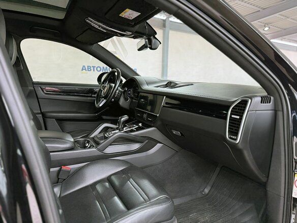 2020 Porsche Cayenne Coupé III, чёрный - вид 14