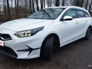 2021 Kia Ceed III Рестайлинг, белый, 1600000 рублей, вид 2