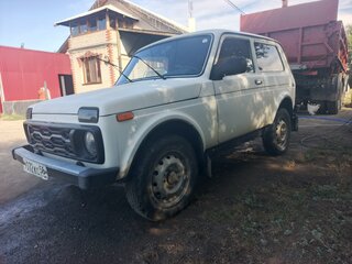 2011 Lada (ВАЗ) 2121 (4x4) I Рестайлинг, белый, 600000 рублей, вид 2