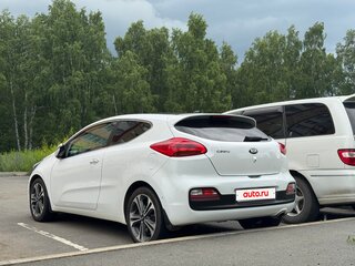 2016 Kia Ceed II Рестайлинг, белый, 1500000 рублей, вид 5