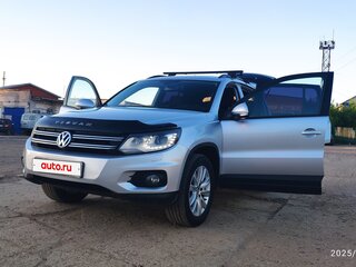 2012 Volkswagen Tiguan I Рестайлинг, серебристый, 1350000 рублей, вид 1