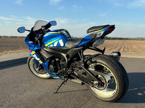 2019 Suzuki GSX-R 600, красный, 750000 рублей - вид 9