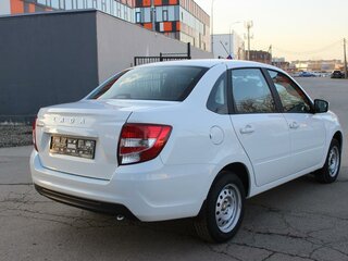 2026 Lada (ВАЗ) Granta I Рестайлинг, белый, 1068000 рублей, вид 5