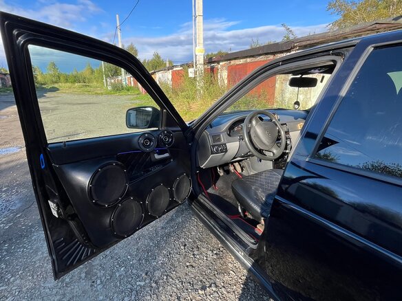 2011 Lada (ВАЗ) Priora I, чёрный - вид 20