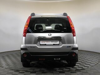 2010 Nissan X-Trail II Рестайлинг, серебристый, 940000 рублей, вид 5