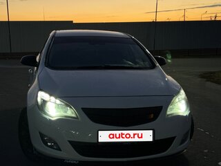 2011 Opel Astra J, белый, 750000 рублей, вид 2