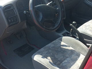 1999 Toyota Avensis I, пурпурный, 550000 рублей, вид 5