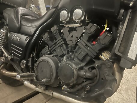 1993 Yamaha V-Max 1200, чёрный, 370000 рублей, вид 5