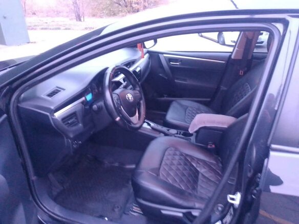 2013 Toyota Corolla XI (E160, E170, E180), чёрный, 1650000 рублей - вид 5