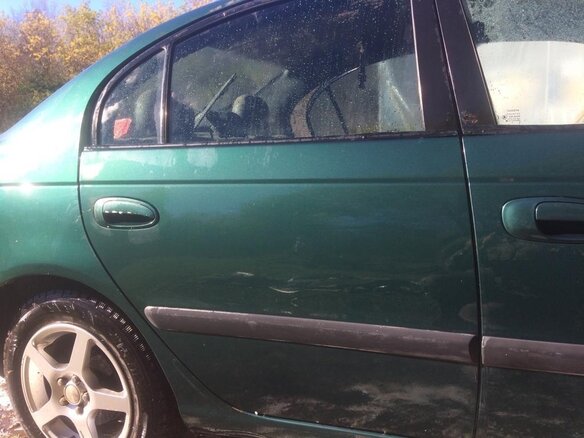 1998 Toyota Avensis I, зелёный, 70000 рублей - вид 4