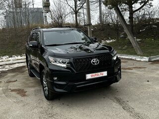 2017 Toyota Land Cruiser Prado 150 Series Рестайлинг 2, чёрный, 5100000 рублей, вид 1