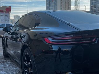 2018 Porsche Panamera 4S II, чёрный, 8899000 рублей, вид 2