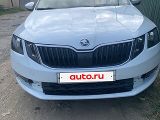 2019 Skoda Octavia III (A7) Рестайлинг, белый, 1500000 рублей, вид 2