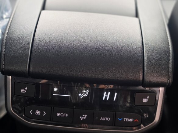 2026 Toyota Highlander IV (XU70), чёрный, 5550000 рублей - вид 6