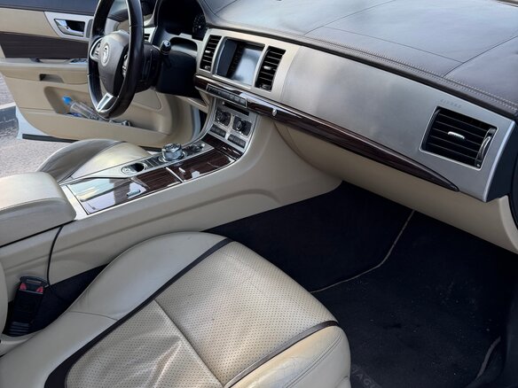 2012 Jaguar XF I Рестайлинг, белый - вид 7