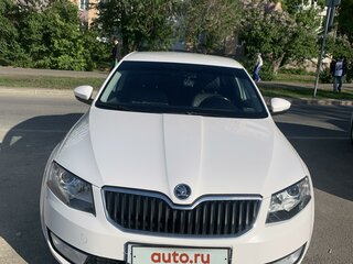 2015 Skoda Octavia III (A7), белый, 1300000 рублей, вид 2