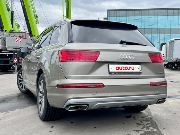 2017 Audi Q7 II (4M), бежевый, 6000000 рублей - вид 6