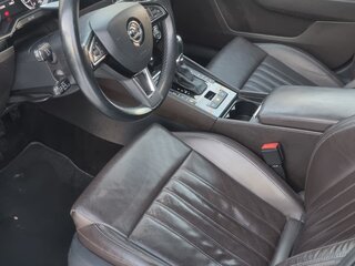 2017 Skoda Superb III, синий, 2050000 рублей, вид 4