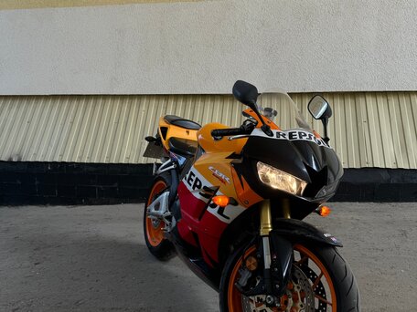 2013 Honda CBR 600RR, оранжевый, 950000 рублей, вид 2