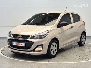 2022 Chevrolet Spark IV Рестайлинг, белый, 1030000 рублей, вид 1