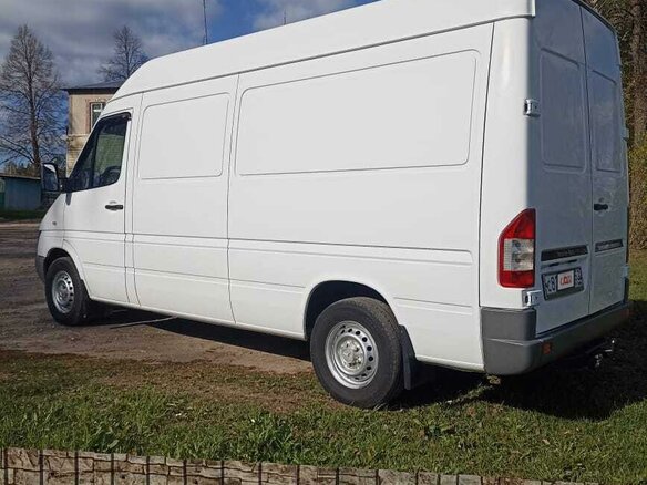 2013 Mercedes-Benz Sprinter, белый, 1600000 рублей - вид 2
