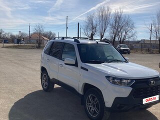 2024 Lada (ВАЗ) Niva Travel I, белый, 1400000 рублей, вид 2
