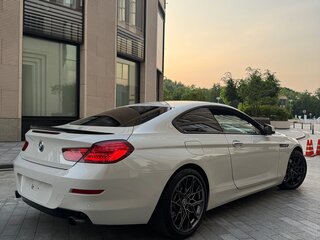 2011 BMW 6 серии 640i III (F06/F13/F12), белый, 1700000 рублей, вид 4