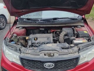 2012 Kia Cerato Koup II, красный, 700000 рублей, вид 4