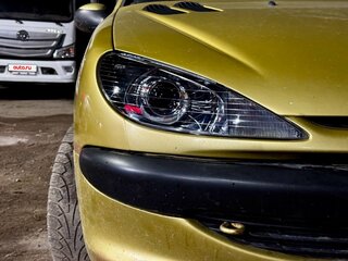 2003 Peugeot 206, жёлтый, 300000 рублей, вид 5