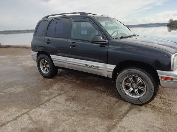 2001 Chevrolet Tracker II, чёрный, 950000 рублей - вид 3